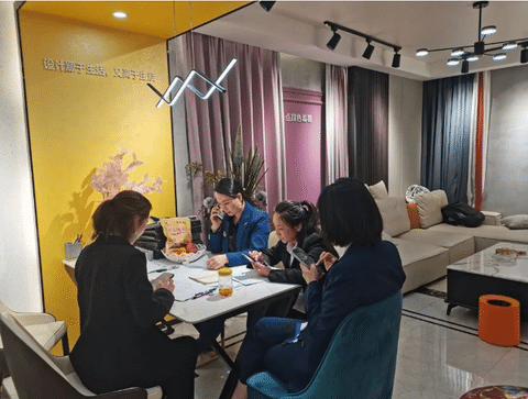 金商故事丨年簽500+單，這位安陸卡百利藝術(shù)涂料經(jīng)銷(xiāo)商如何巾幗不讓須眉？